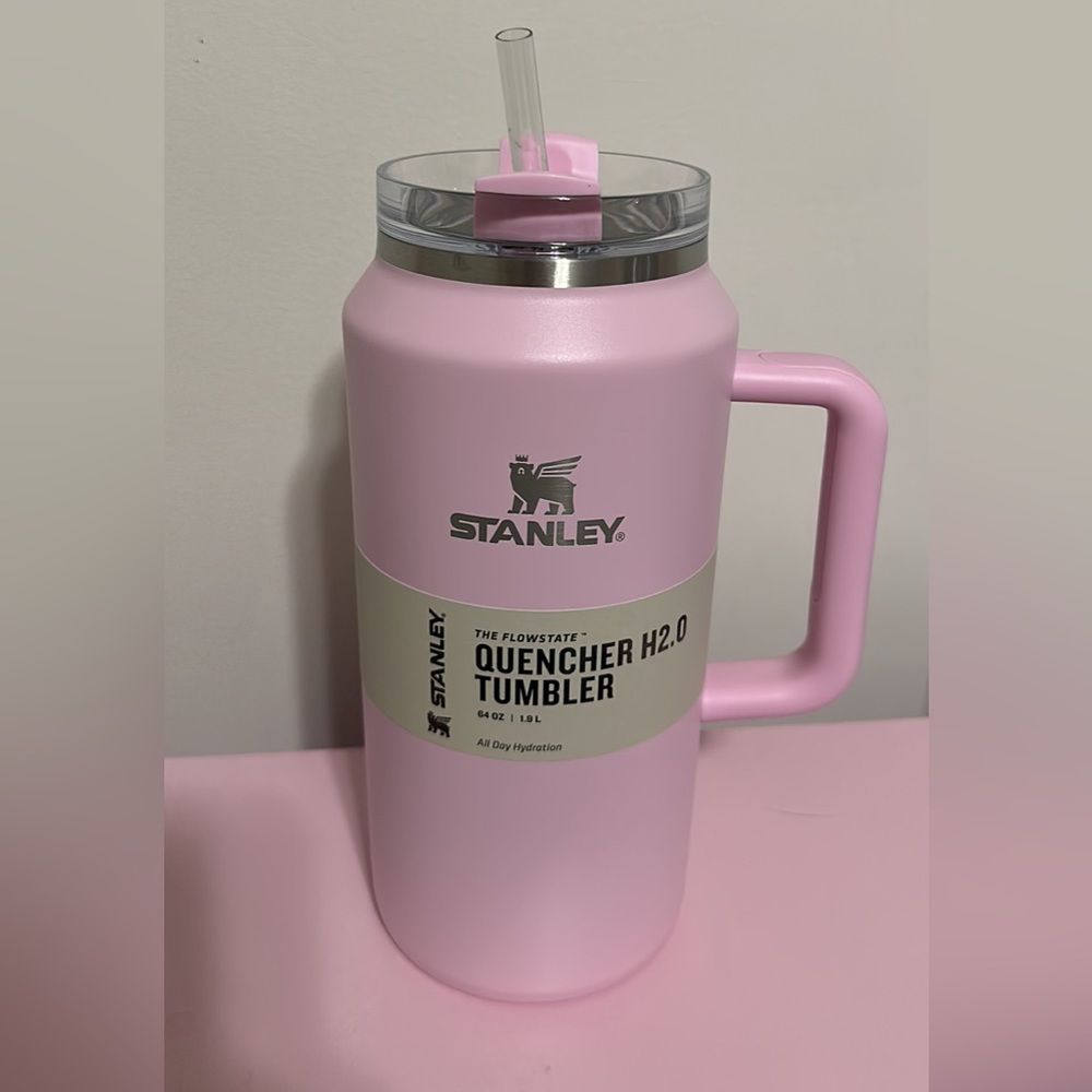 One more 64 oz Stanely! BABY PINK